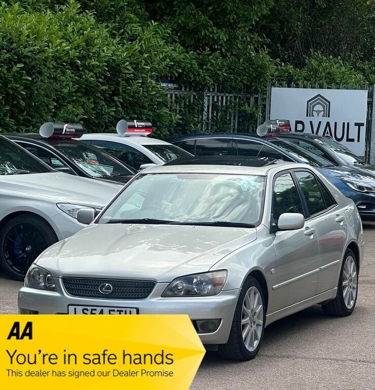 Lexus IS Saloon 2.0 200 Se 200454 Silver