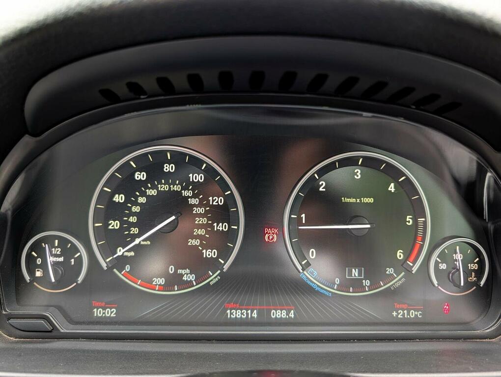 BMW 5 Series 2.0 520D Luxury Euro 6 Ss Silver #25