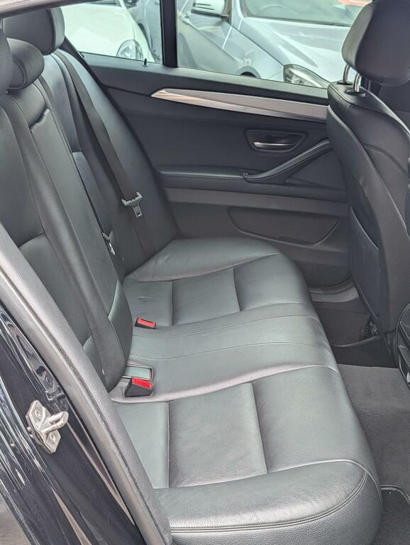 BMW 5 Series 2.0 520D Luxury Euro 6 Ss Silver #32