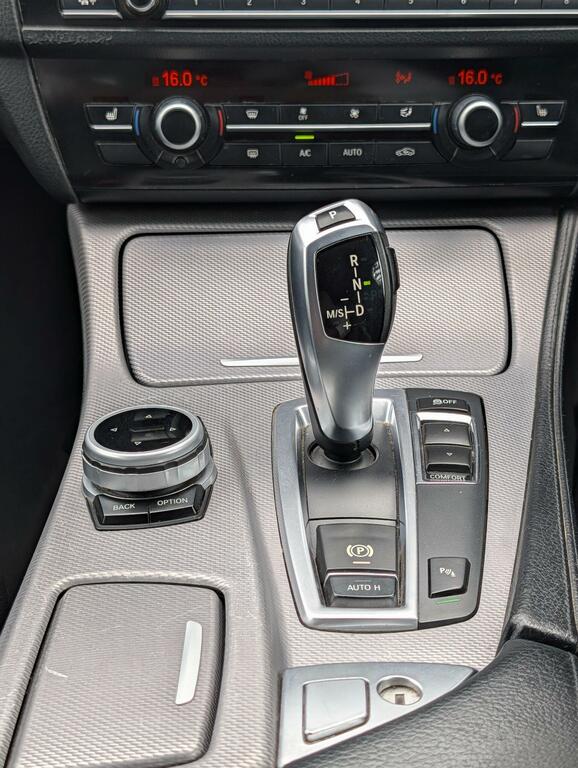 BMW 5 Series 2.0 520D Luxury Euro 6 Ss Silver #18