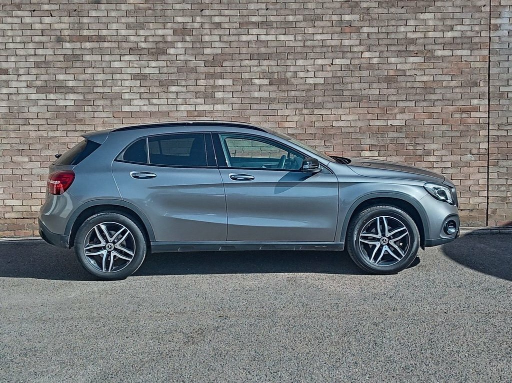 Mercedes-Benz GLA Class 1.6L Urban Edition Grey #3