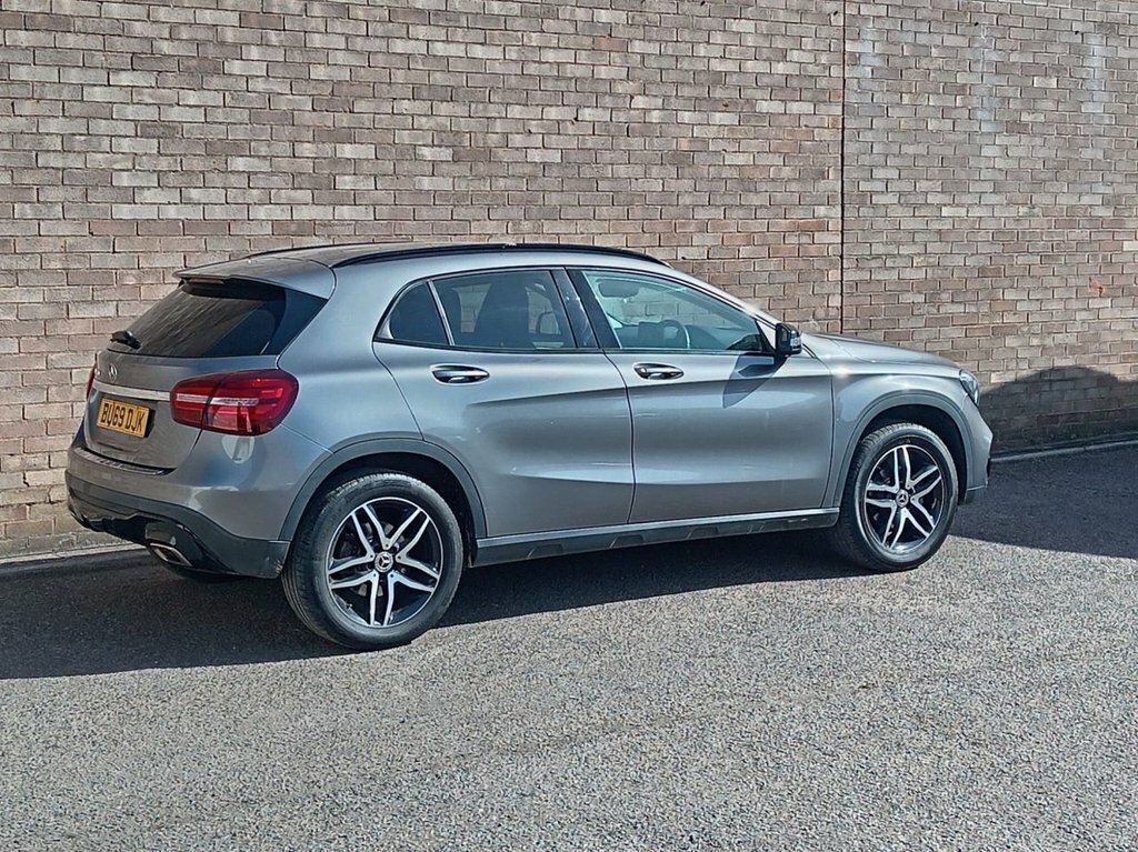 Mercedes-Benz GLA Class 1.6L Urban Edition Grey #4
