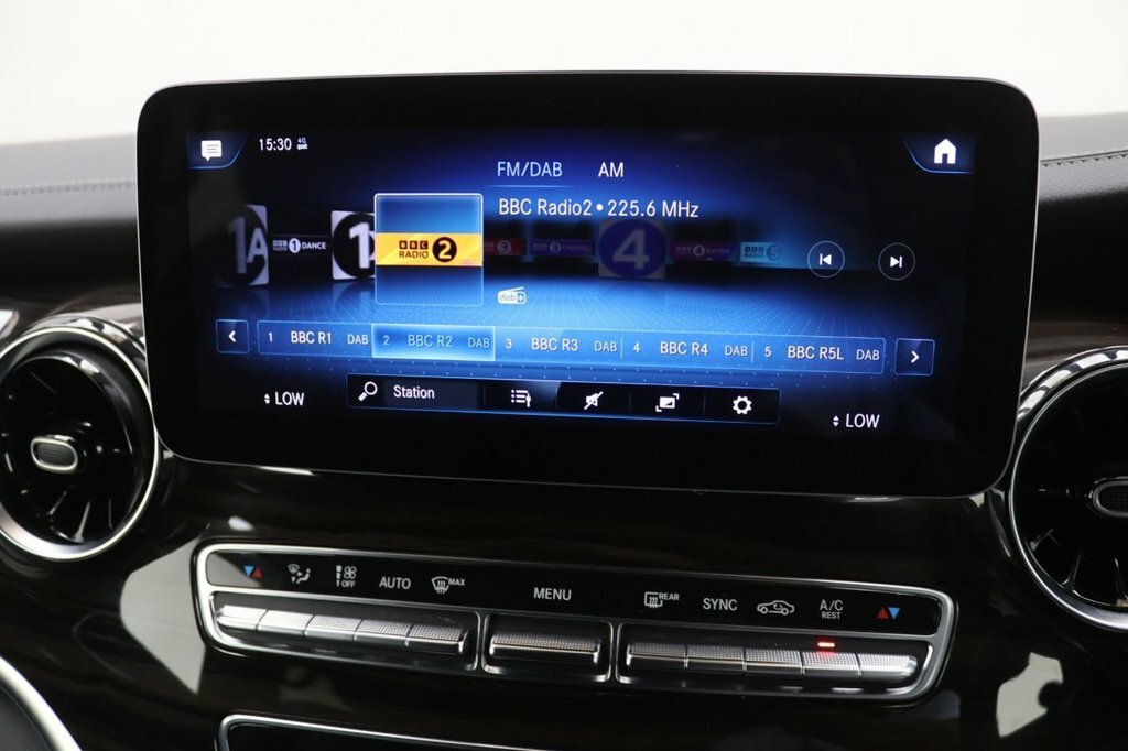 Mercedes-Benz V Class V300 D Amg Line 9G-tronic Black #9