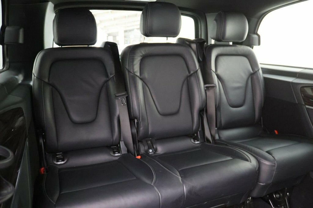 Mercedes-Benz V Class V300 D Amg Line 9G-tronic Black #13