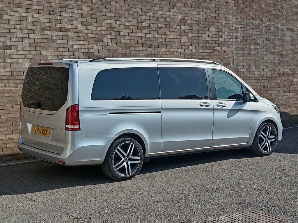 Mercedes-Benz V Class 2L Sport Silver #4