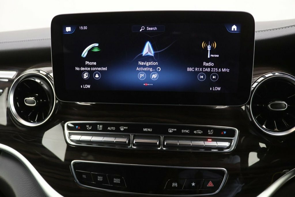 Mercedes-Benz V Class V300 D Amg Line 9G-tronic Black #8