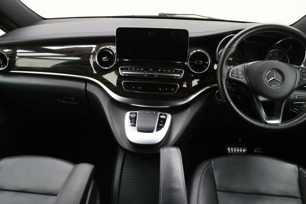 Mercedes-Benz V Class V300 D Amg Line 9G-tronic Black #15