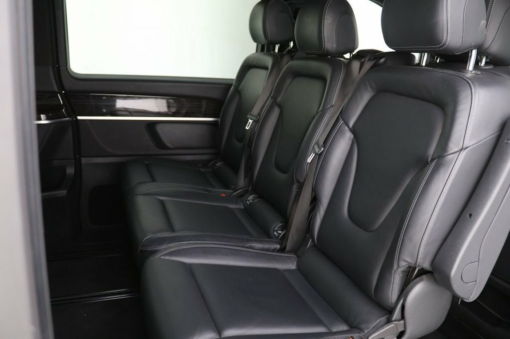 Mercedes-Benz V Class V300 D Amg Line 9G-tronic Black #14