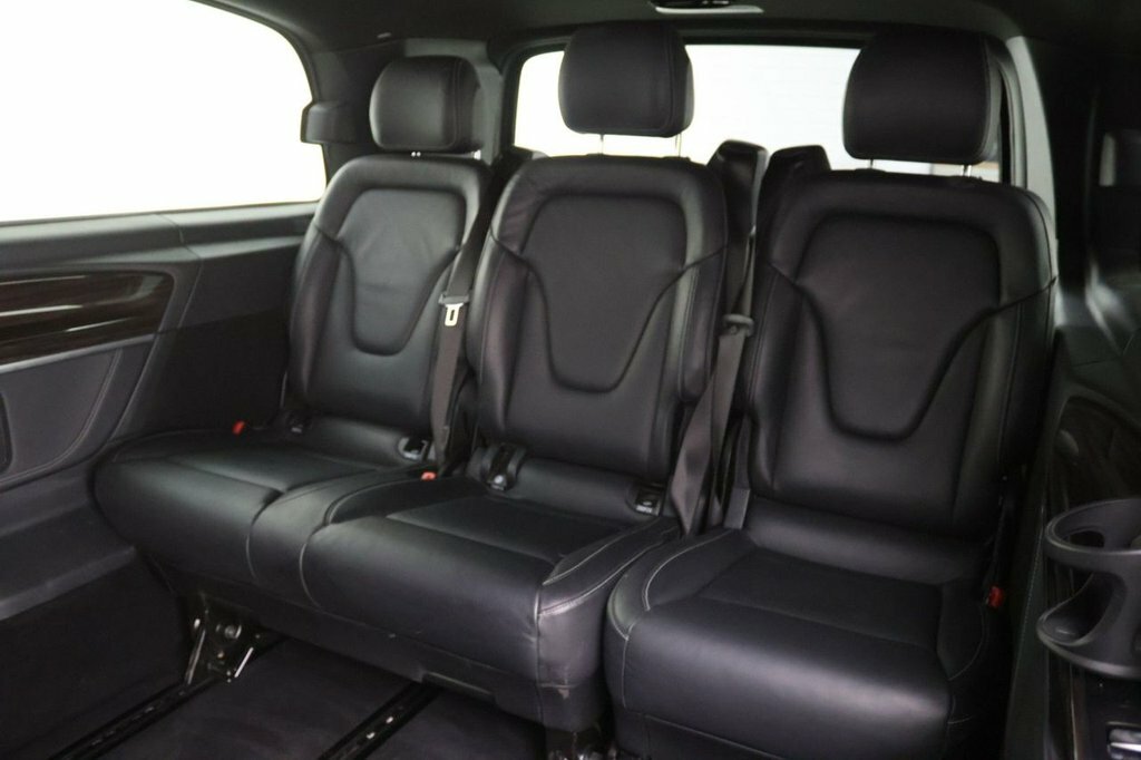 Mercedes-Benz V Class V300 D Amg Line 9G-tronic Black #18