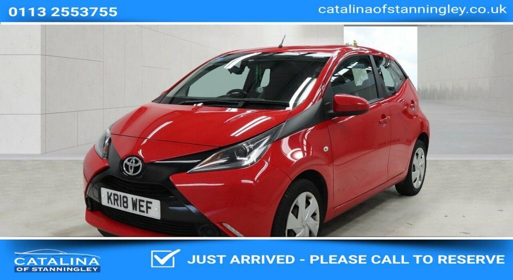 Toyota Aygo 1L X-play Red