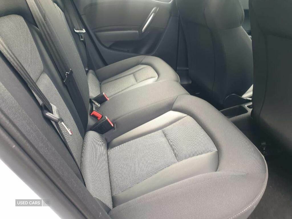 Audi A1 1.6 Tdi Black Edition Sportback S Tronic Euro 6 S  #9