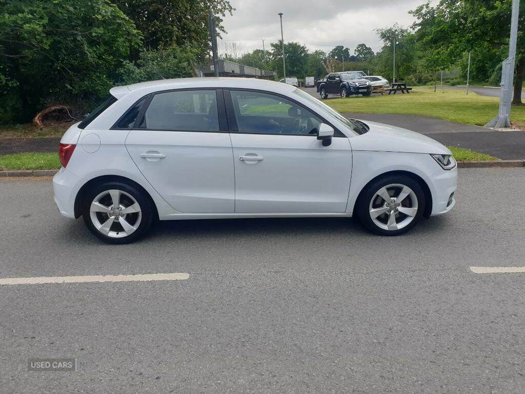 Audi A1 1.6 Tdi Black Edition Sportback S Tronic Euro 6 S  #1