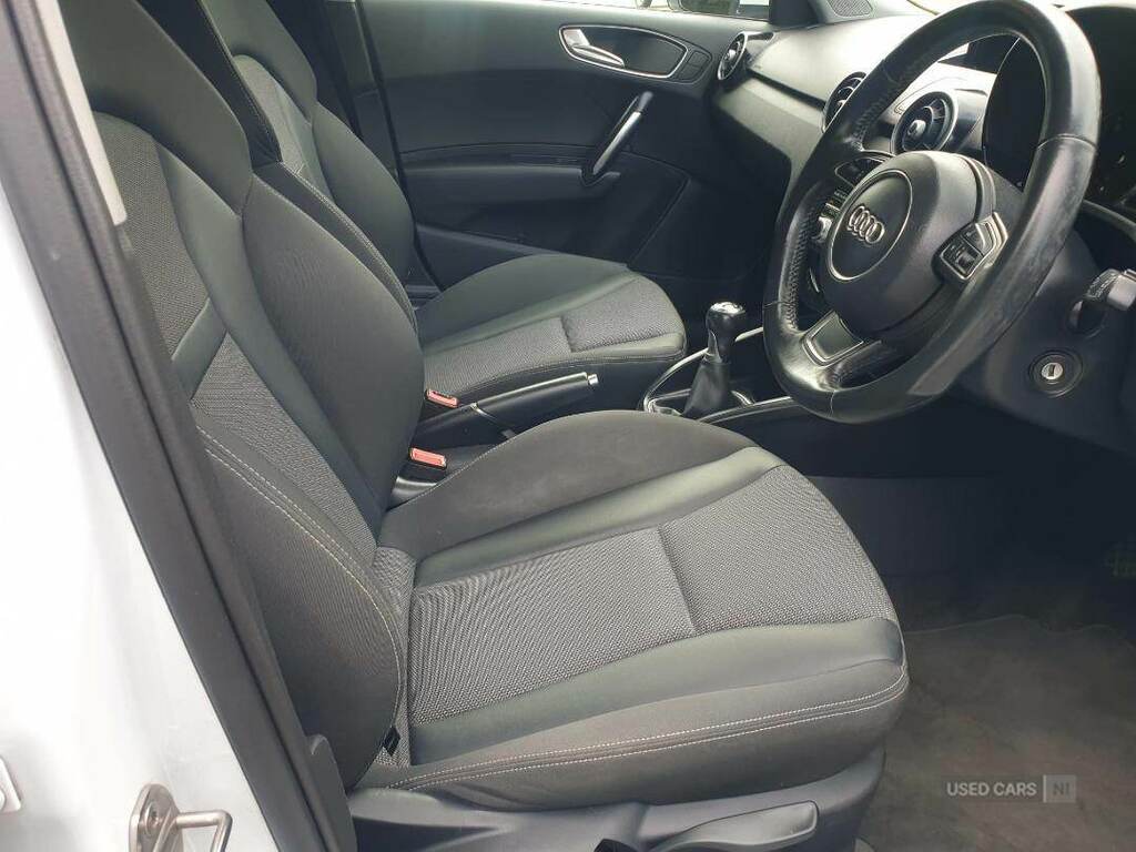 Audi A1 1.6 Tdi Black Edition Sportback S Tronic Euro 6 S  #8