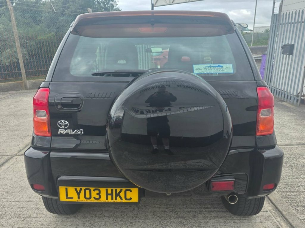 Toyota Rav 4 2L Nrg Black #4