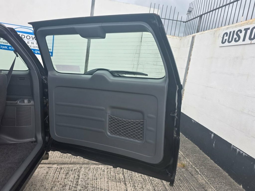 Toyota Rav 4 2L Nrg Black #5