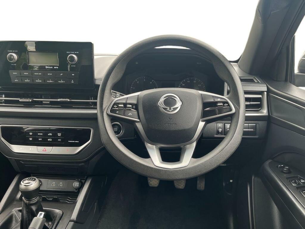 SsangYong Musso 2.2D Saracen Pickup Double Cab 4Wd Silver #11