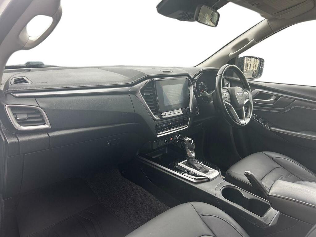 Isuzu D-Max 1.9 Td V-cross 4Wd Euro 6 Ss 37,982 Car Det  #13
