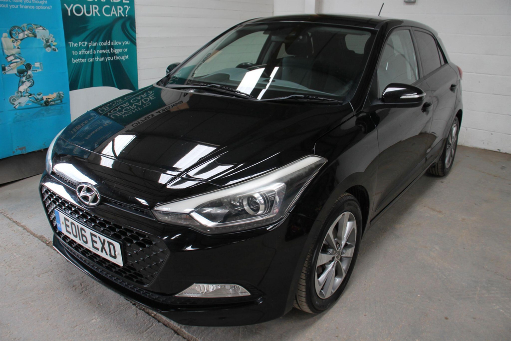 Hyundai I20 1.4 Premium Euro 6 Black #5