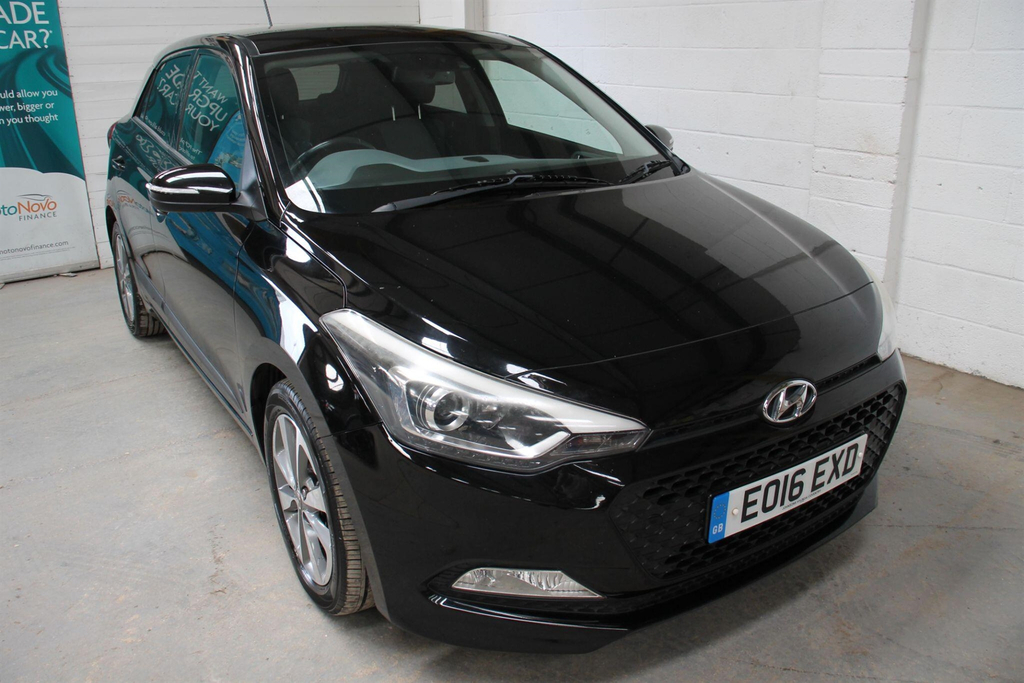 Hyundai I20 1.4 Premium Euro 6 Black #3