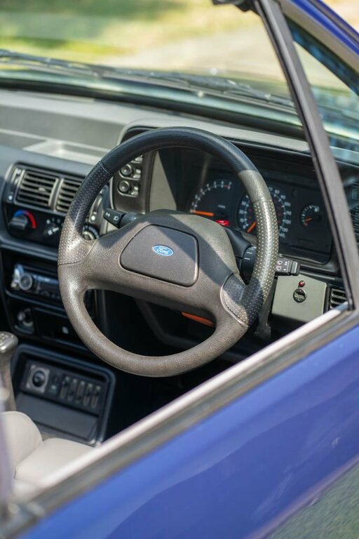 Ford Escort 1.3L Eclipse 62 Bhp Red #13