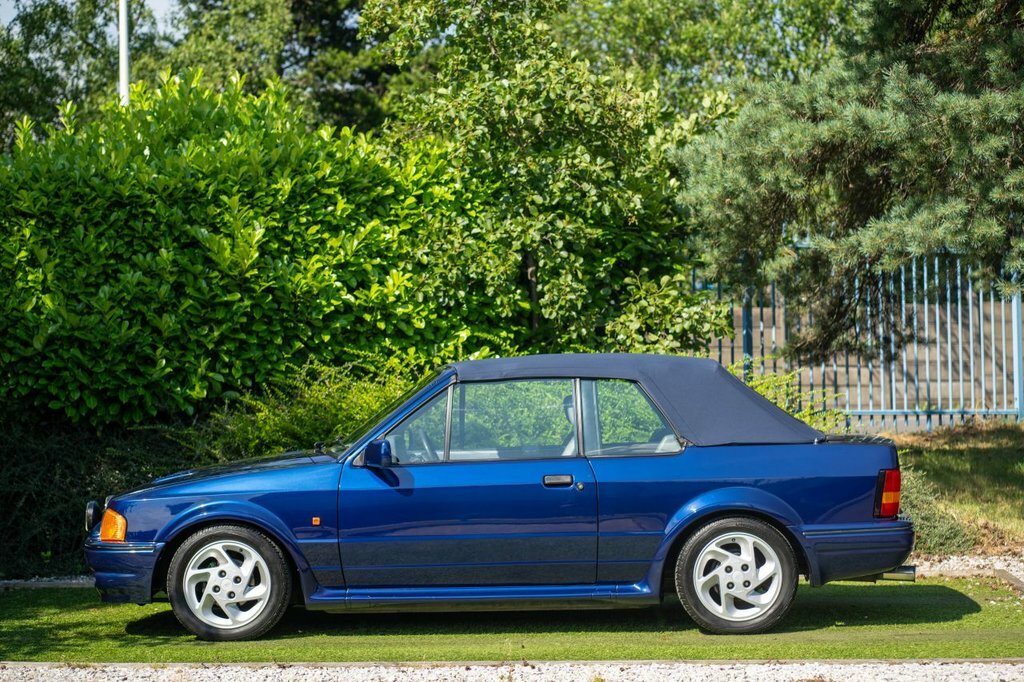 Ford Escort 1.3L Eclipse 62 Bhp Red #67