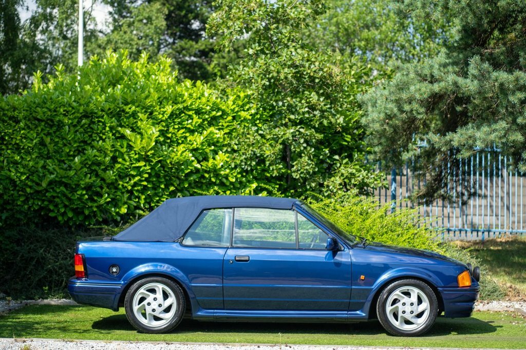 Ford Escort 1.3L Eclipse 62 Bhp Red #24