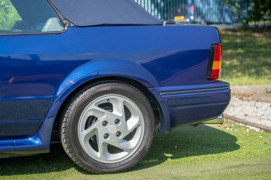 Ford Escort 1.3L Eclipse 62 Bhp Red #66