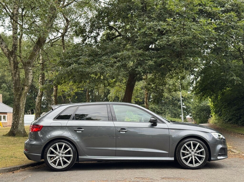 Audi A3 1.5 Tfsi Cod 35 Black Edition Sportback  #3