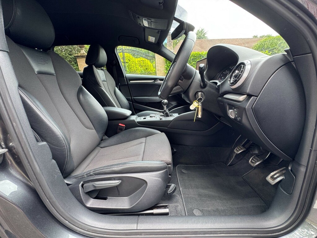 Audi A3 Audi A3 1.5 A3 Sportback 35 Tfsi Sport 5 White #69