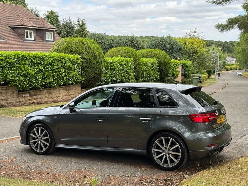 Audi A3 Audi A3 1.5 A3 Sportback 35 Tfsi Sport 5 White #70