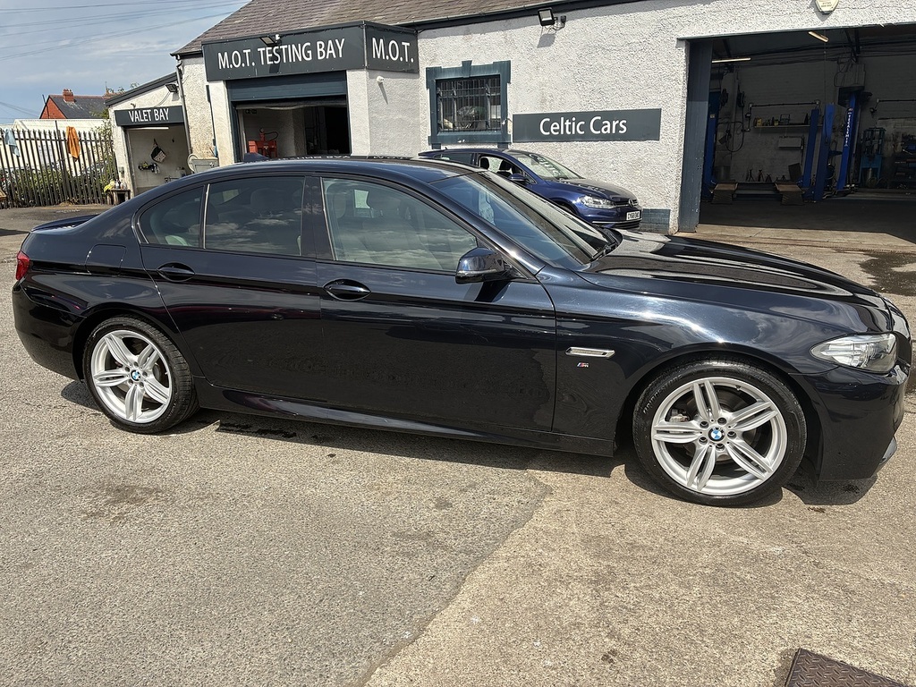BMW 5 Series 520D M Sport Black #3