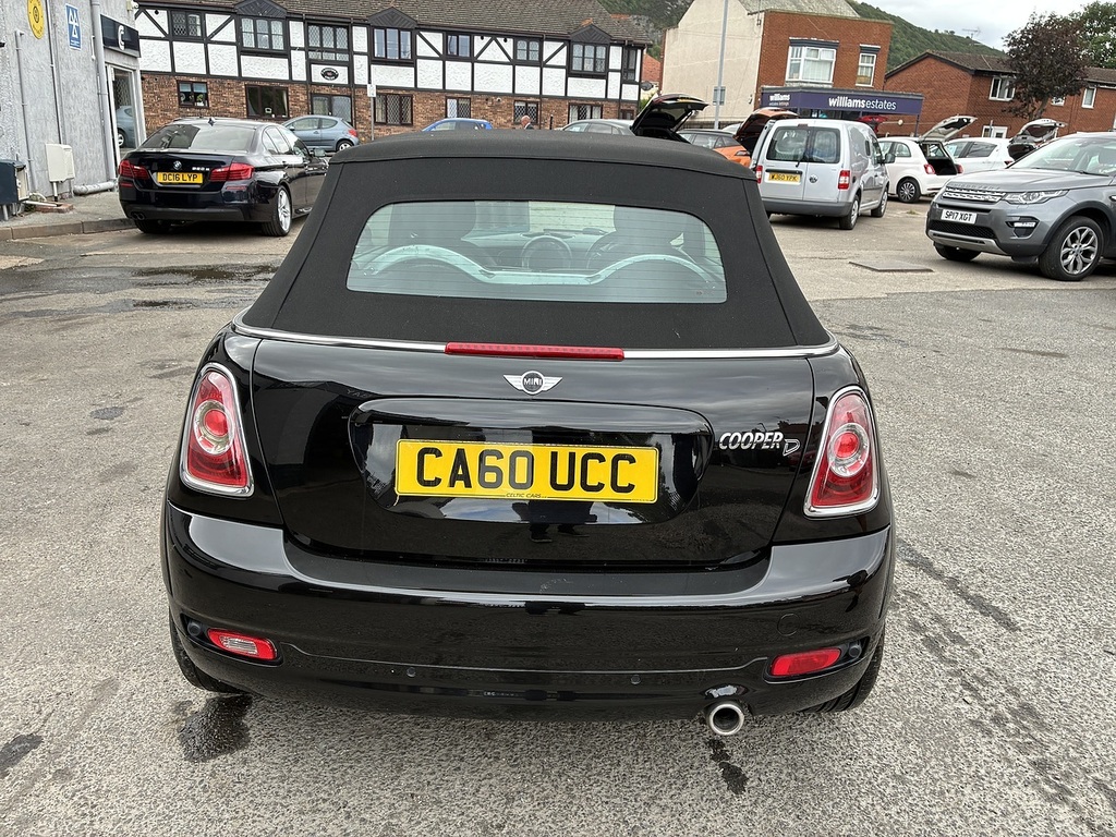 Mini Convertible Cooper D Black #5
