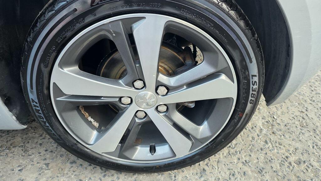Peugeot 308 1.6 Bluehdi Allure Grey #40