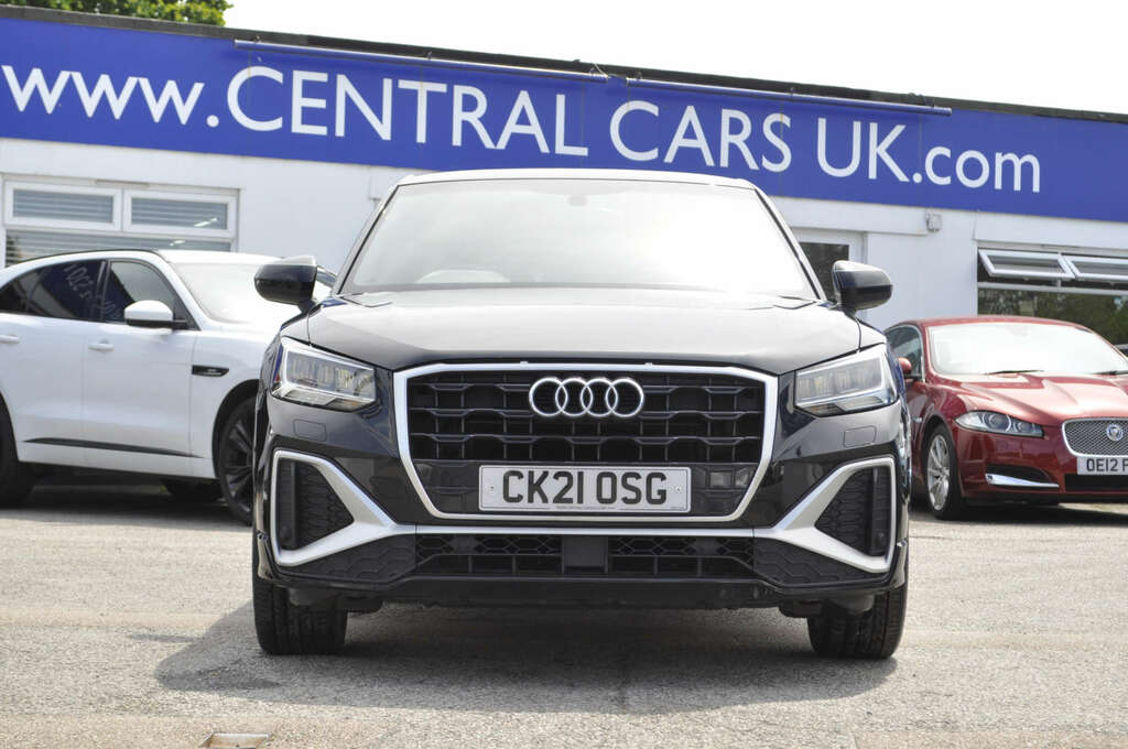 Audi Q2 1.5 Q2 S Line 35 Tfsi Black #3