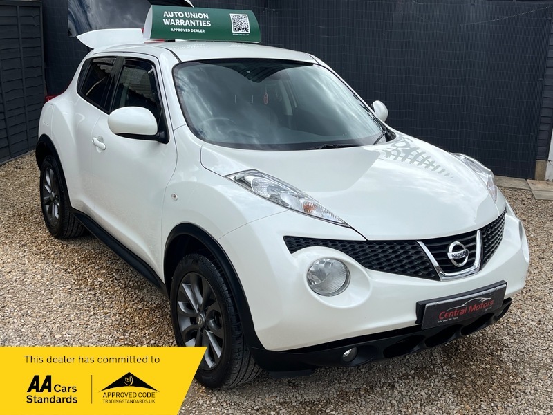 Nissan Juke Tekna White