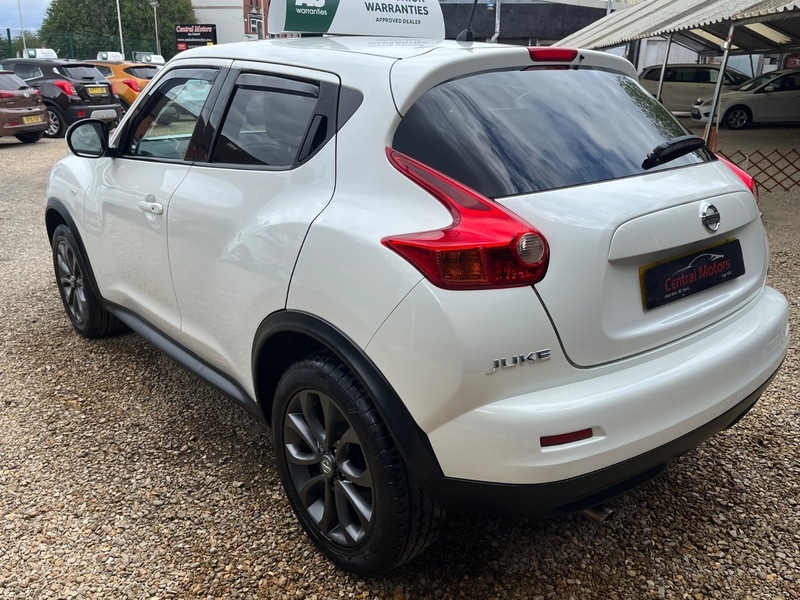 Nissan Juke Tekna White #2