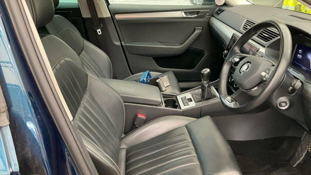 Skoda Superb 2.0 Tdi Se Technology Euro 6 Ss Blue #3