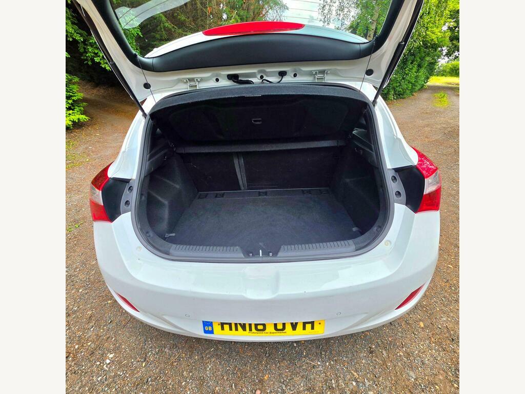 Hyundai I30 1.4 Blue Drive S Euro 6 Ss White #11