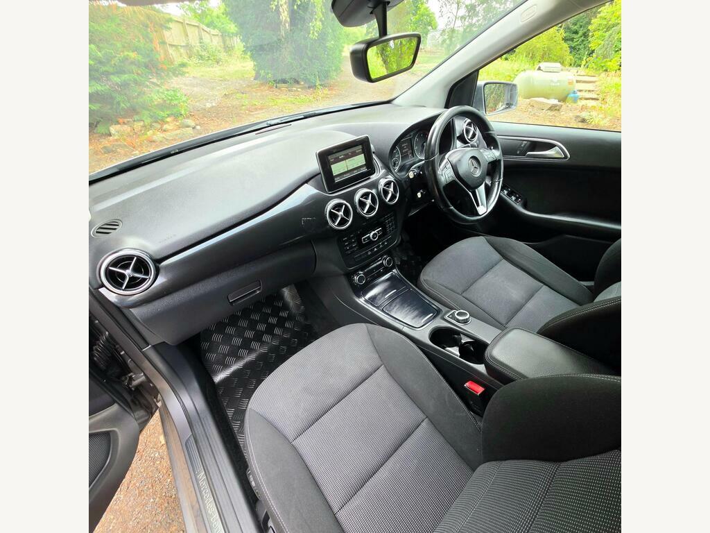 Mercedes-Benz B Class 1.6 B180 Sport Euro 6 Ss Red #30