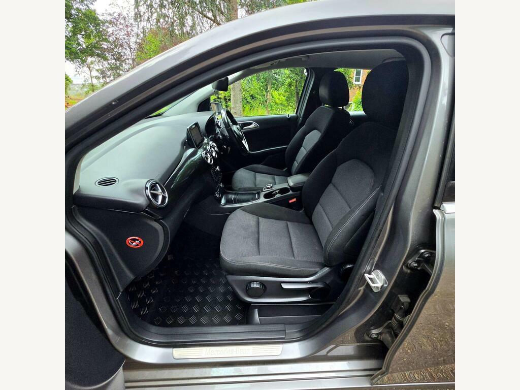 Mercedes-Benz B Class 1.6 B180 Sport Euro 6 Ss Red #32