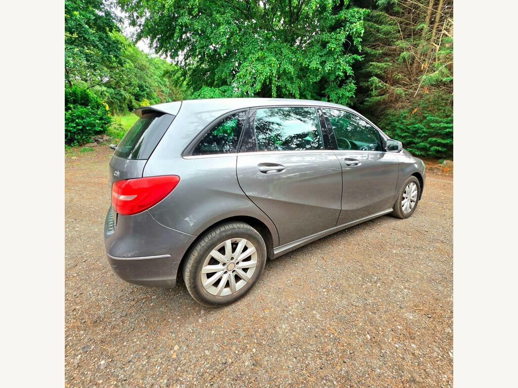 Mercedes-Benz B Class 1.6 B180 Sport Euro 6 Ss Red #12