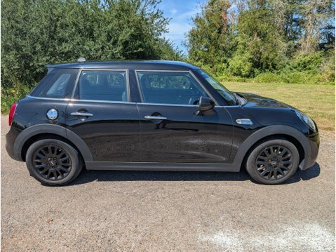 Mini Hatch 1.5 Cooper Sport II Silver #33