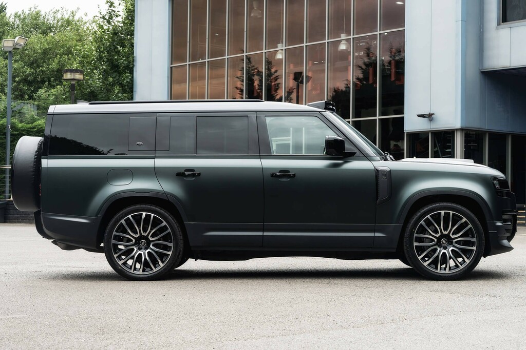 Land Rover Defender 130 3.0 P300 Mhev Hse Suv 4Wd Euro 6 Green #5