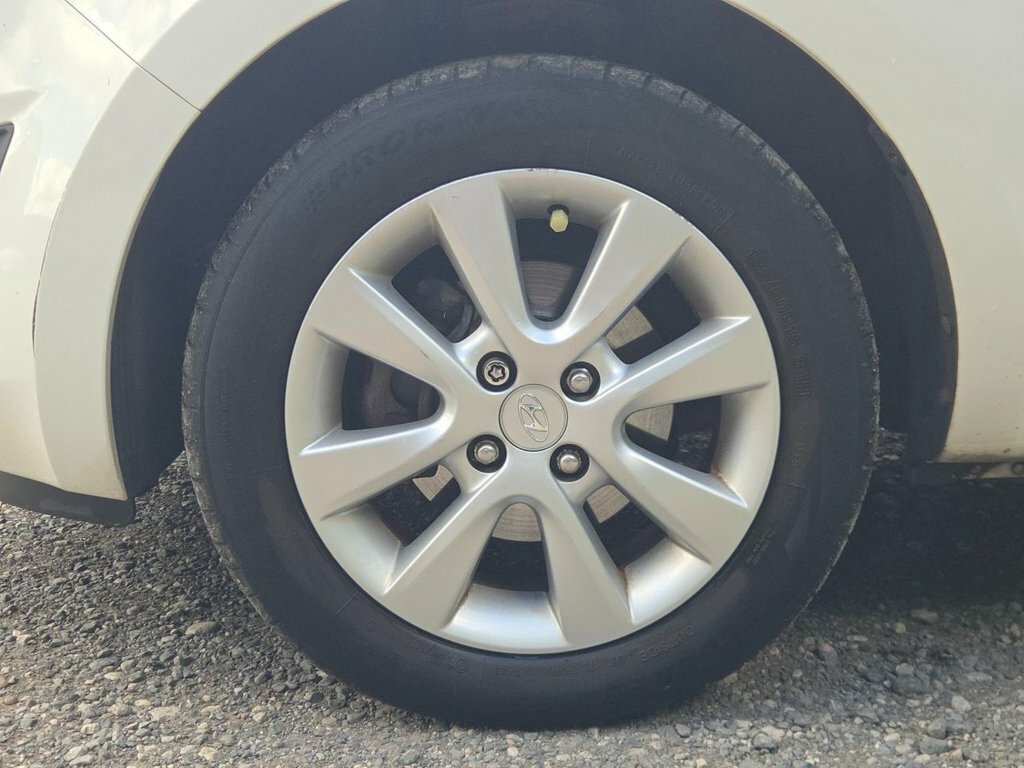 Hyundai I20 1.2 Comfort Hatchback Euro 5 77 Grey #9