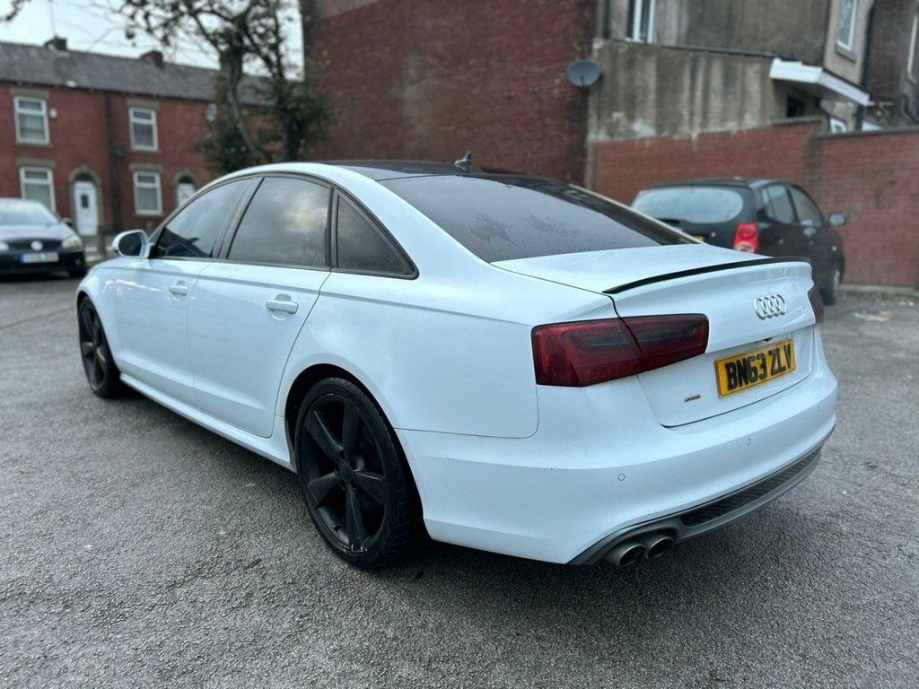 Audi A6 Saloon 2L Black Edition White #4