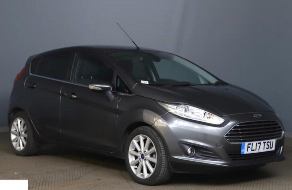 Ford Fiesta Hatchback 1.0T Ecoboost Titanium Euro 6 Ss Grey