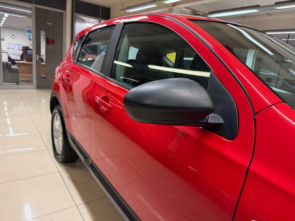 Nissan Qashqai 1.6 N-tec Plus 117 Bhp White #7