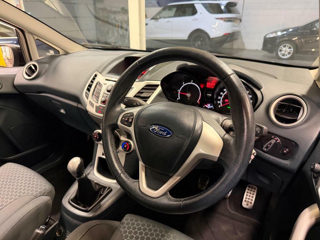 Ford Fiesta Fiesta Zetec Green #16