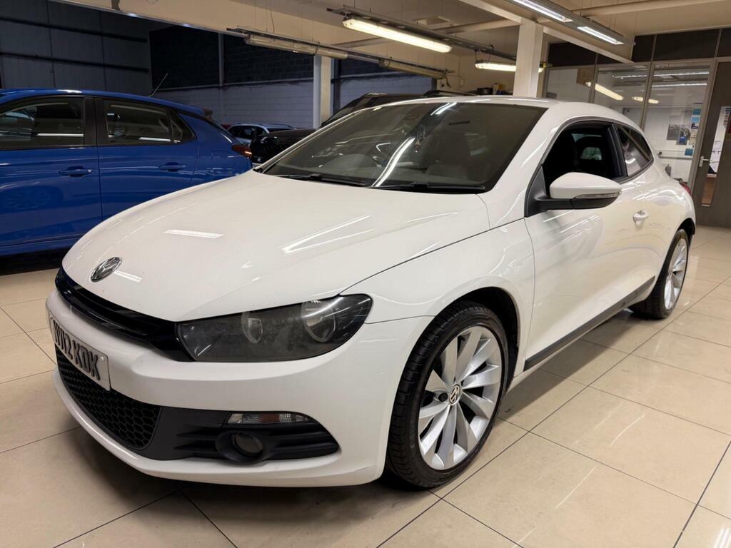 Volkswagen Scirocco 2.0 Tdi Bluemotion Tech Gt Euro 5 S S White #3