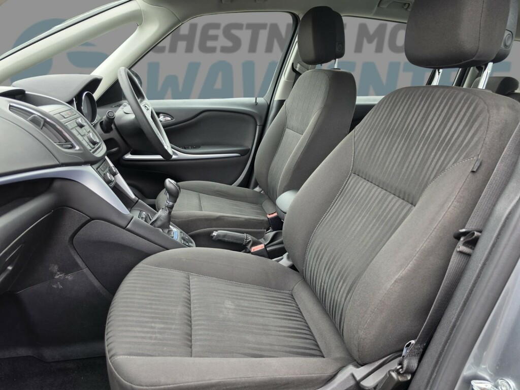 Vauxhall Zafira Tourer Tourer 1.4 Se White #13